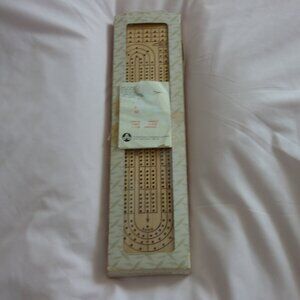 Acme Made in Canada Cribbage Board with Instructions + Red/Green/Yellow Pegs